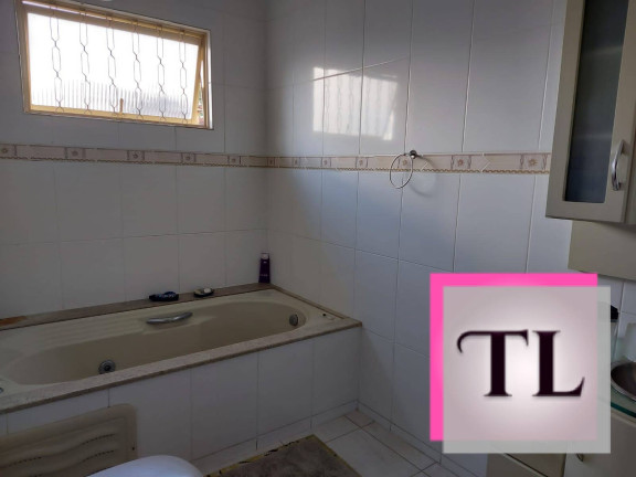 Imagem Casa com 3 Quartos à Venda, 200 m² em Jardim Philadélphia - Poços De Caldas