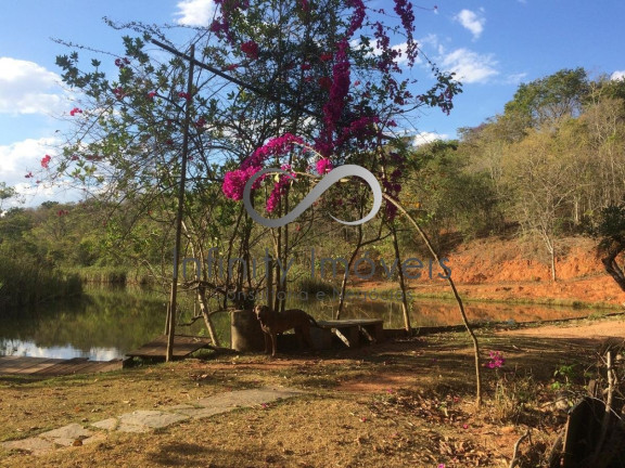 Imagem Chácara com 8 Quartos à Venda, em Zona Rural - Jaboticatubas Imagem Chácara com 8 Quartos à Venda, em Zona Rural - Jaboticatubas