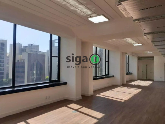 Imóvel Comercial à Venda ou Locação, 80 m² em Brooklin - São Paulo