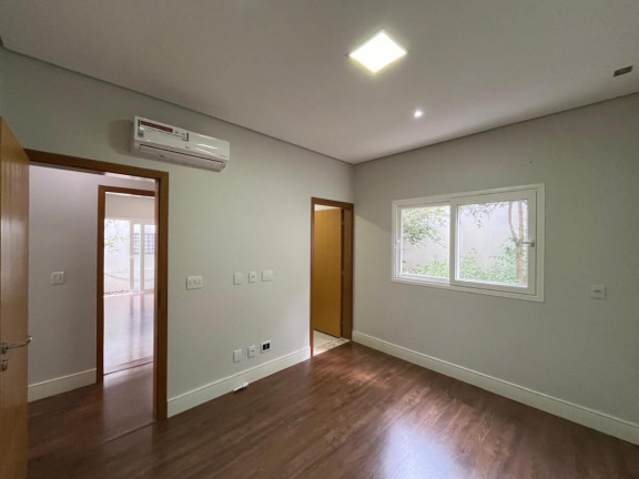 Imagem Casa com 3 Quartos à Venda, 205 m² em Jardim Itália - Cuiabá