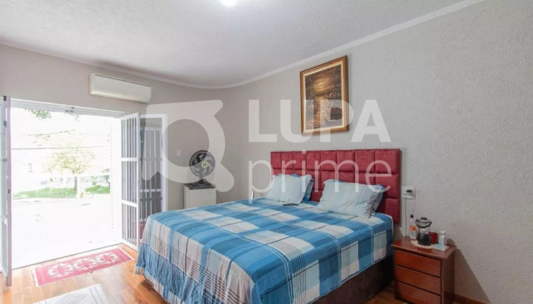 Imagem Casa com 5 Quartos à Venda, 182 m² em Jardim Guanca - São Paulo