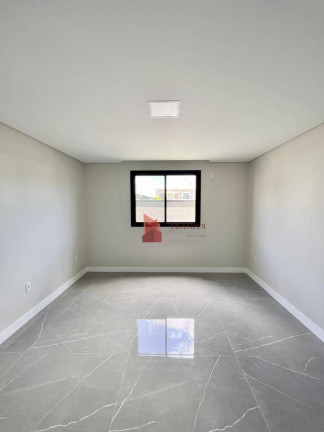 Imagem Sobrado com 4 Quartos à Venda, 265 m² em Santa Regina - Camboriú