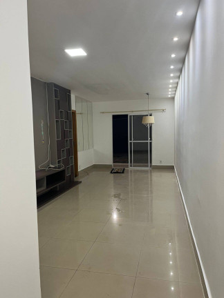 Imagem Casa com 3 Quartos para Alugar,  em Jardim Imperial - Cuiabá