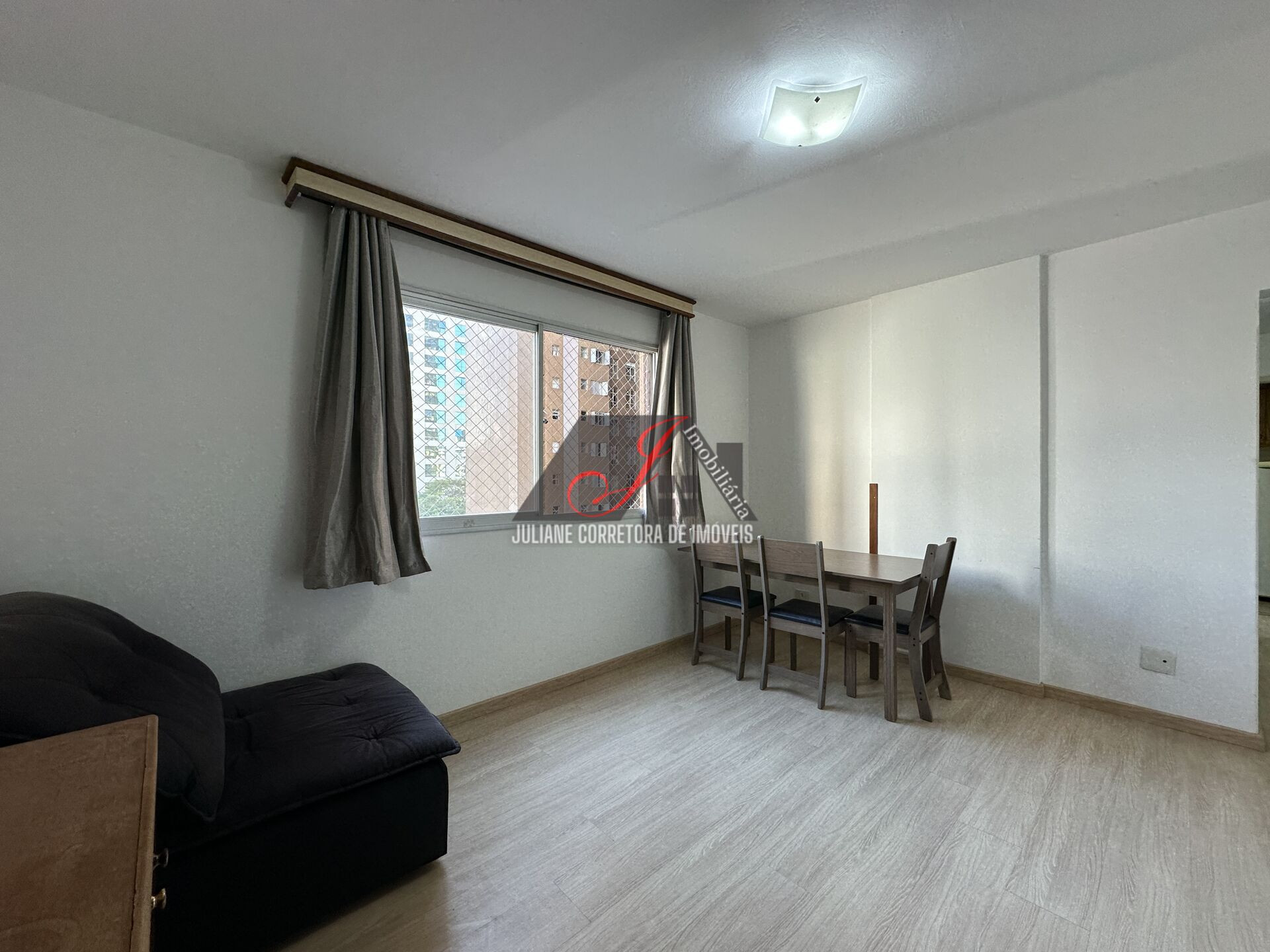 Imagem Apartamento com 1 Quarto à Venda, 39 m² em Bigorrilho - Curitiba