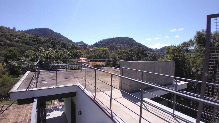 Imagem Casa com 3 Quartos à Venda, 300 m² em Vargem Grande - Teresópolis
