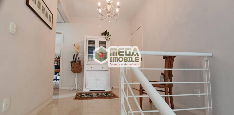 Imagem Casa com 3 Quartos à Venda, 248 m² em Jurerê Internacional - Florianópolis