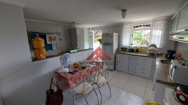 Imagem Casa com 2 Quartos à Venda, 100 m² em Centro - São Gonçalo