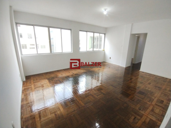 Apartamento com 3 Quartos à Venda, 140 m² em Centro - Florianópolis