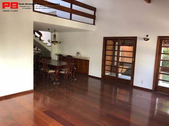 Sobrado com 3 Quartos para Alugar, 380 m² em Jardim Morumbi - São Paulo