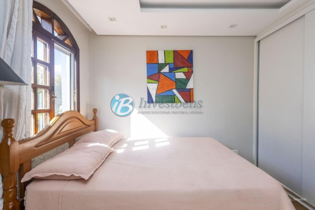 Imagem Sobrado com 3 Quartos à Venda, 110 m² em Santa Cândida - Curitiba