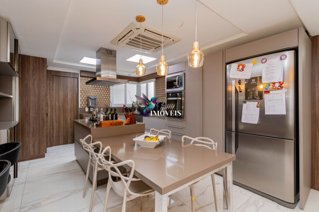 Imagem Apartamento com 3 Quartos à Venda, 209 m² em Higienópolis - Porto Alegre