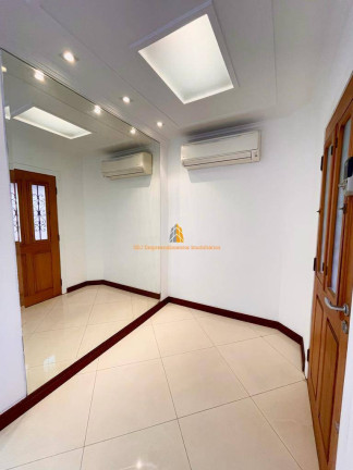Imagem Casa de Condomínio com 3 Quartos à Venda, 157 m² em Vila Romana - São Paulo