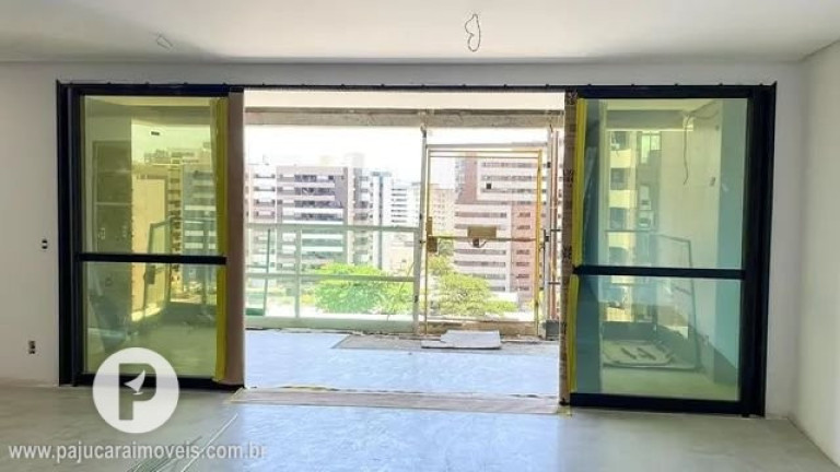 Imagem Apartamento com 4 Quartos à Venda, 228 m² em Ponta Verde - Maceió
