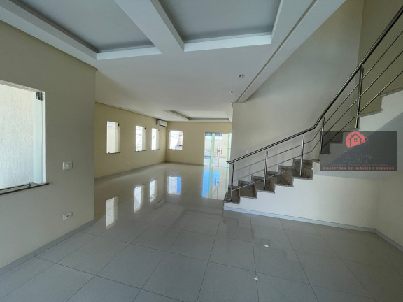 Imagem Casa com 3 Quartos à Venda, 250 m² em Tarumã - Manaus