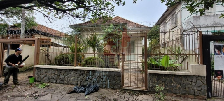 Imagem Casa com 3 Quartos à Venda, 141 m² em Rio Branco - Porto Alegre