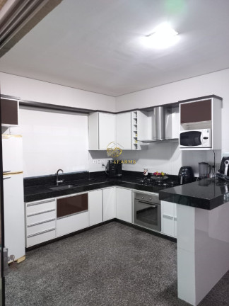 Imagem Casa com 3 Quartos à Venda, 216 m² em Jardins Lisboa - Goiânia
