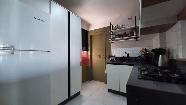 Imagem Apartamento com 2 Quartos à Venda, 77 m² em Centro - Itajaí