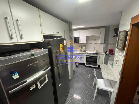 Imagem Imóvel com 4 Quartos à Venda, 352 m² em Maracanã - Rio De Janeiro Imagem Imóvel com 4 Quartos à Venda, 352 m² em Maracanã - Rio De Janeiro