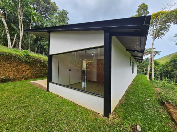 Imagem Casa com 3 Quartos à Venda, 134 m² em Vargem Grande - Teresópolis