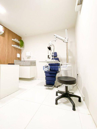 Sala Comercial para Alugar, 9 m² em Messejana - Fortaleza