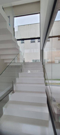 Imagem Sobrado com 5 Quartos à Venda, 470 m² em Urbanova - São José Dos Campos