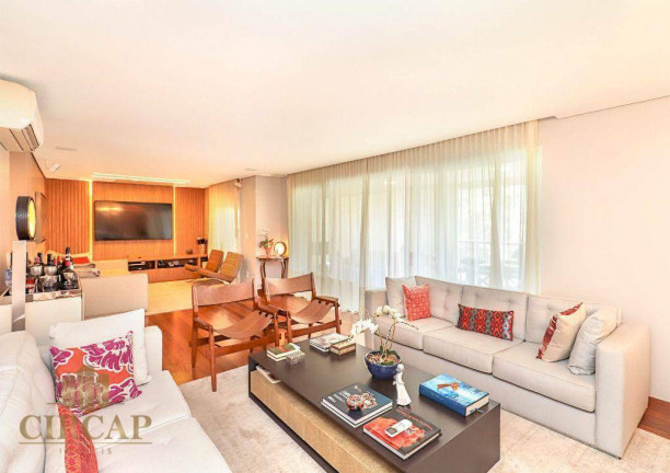 Foto do imóvel Apartamento com 3 Quartos à Venda, 226 m² em Vila Nova Conceição - São Paulo