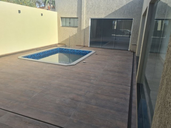 Imagem Casa com 3 Quartos à Venda, 250 m² em Setor Habitacional Arniqueira (águas Claras) - Brasília Imagem Casa com 3 Quartos à Venda, 250 m² em Setor Habitacional Arniqueira (águas Claras) - Brasília