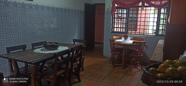 Imagem Casa com 4 Quartos à Venda, 303 m² em Centro - Taubaté Imagem Casa com 4 Quartos à Venda, 303 m² em Centro - Taubaté