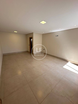 Imagem Casa com 3 Quartos à Venda, 360 m² em Setor Cristina Ii - Trindade