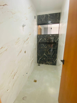 Imagem Casa com 3 Quartos à Venda, 253 m² em Residencial Santa Fé I - Goiânia