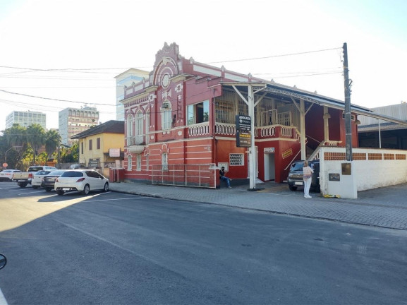 Imagem Imóvel com 5 Quartos à Venda, 300 m² em Centro - Joinville Imagem Imóvel com 5 Quartos à Venda, 300 m² em Centro - Joinville