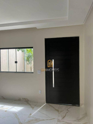 Imagem Sobrado com 4 Quartos à Venda, 227 m² em Setor Garavelo - Goiânia