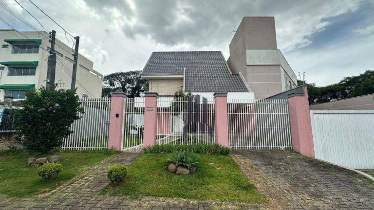 Casa com 4 Quartos para Alugar, 176 m² em Campina Do Siqueira - Curitiba