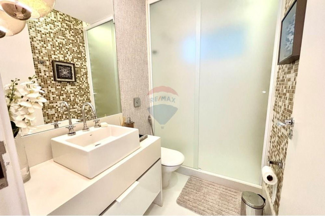 Imagem Casa de Condomínio com 5 Quartos à Venda, 332 m² em Barra Da Tijuca - Rio De Janeiro Imagem Casa de Condomínio com 5 Quartos à Venda, 332 m² em Barra Da Tijuca - Rio De Janeiro