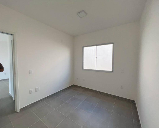Imagem Casa de Condomínio com 2 Quartos à Venda, 60 m² em Petrópolis - Várzea Grande