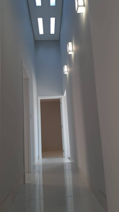 Imagem Casa com 3 Quartos à Venda, 231 m² em Jardim Imperial - Cuiabá