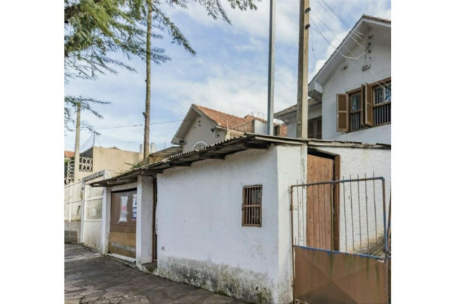 Casa com 5 Quartos à Venda,  em Jardim Do Salso - Porto Alegre