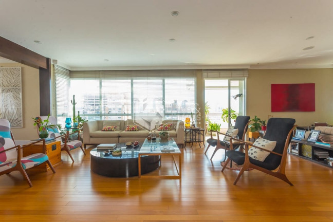 Imagem Apartamento com 4 Quartos à Venda, 335 m² em Pinheiros - São Paulo Imagem Apartamento com 4 Quartos à Venda, 335 m² em Pinheiros - São Paulo
