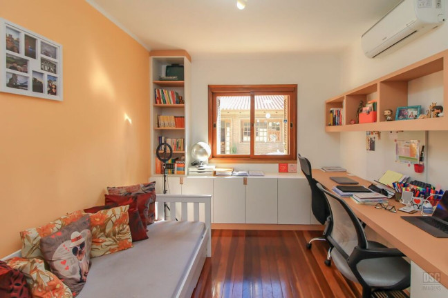 Imagem Casa com 3 Quartos à Venda, 205 m² em Tristeza - Porto Alegre