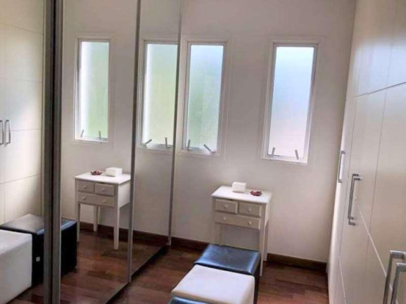 Imagem Casa com 4 Quartos à Venda, 700 m² em Vila Santo Antônio - Cotia Imagem Casa com 4 Quartos à Venda, 700 m² em Vila Santo Antônio - Cotia