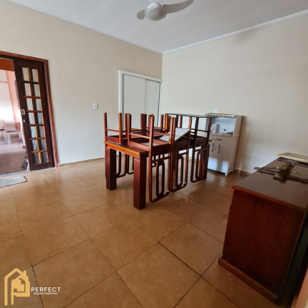 Imagem Casa com 4 Quartos à Venda, 250 m² em Centro - Taubaté