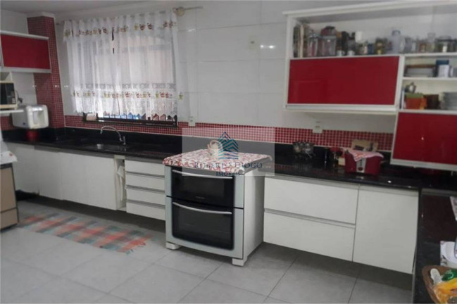 Imagem Casa com 5 Quartos à Venda, 300 m² em Taquara - Rio De Janeiro Imagem Casa com 5 Quartos à Venda, 300 m² em Taquara - Rio De Janeiro
