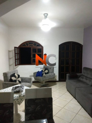 Casa com 3 Quartos à Venda, 200 m² em Irajá - Rio De Janeiro