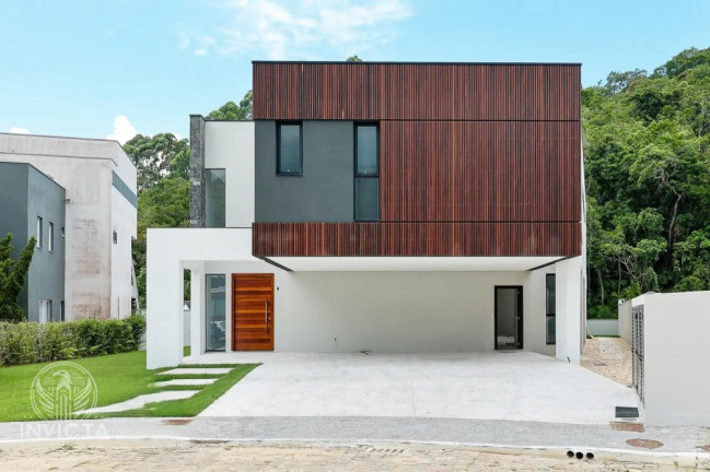 Imagem Casa com 4 Quartos à Venda, 100 m² em Ariribá - Balneário Camboriú Imagem Casa com 4 Quartos à Venda, 100 m² em Ariribá - Balneário Camboriú