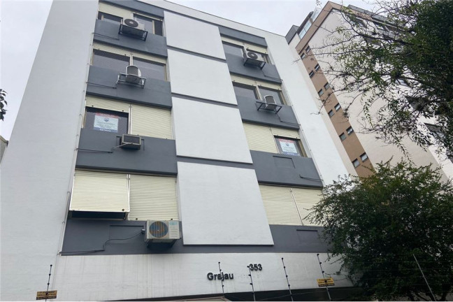 Imóvel com 3 Quartos à Venda,  em Petrópolis - Porto Alegre