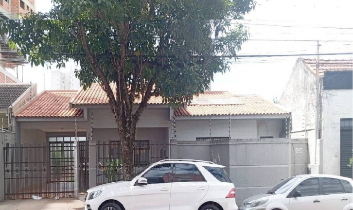 Casa com 3 Quartos para Alugar,  em Arapongas