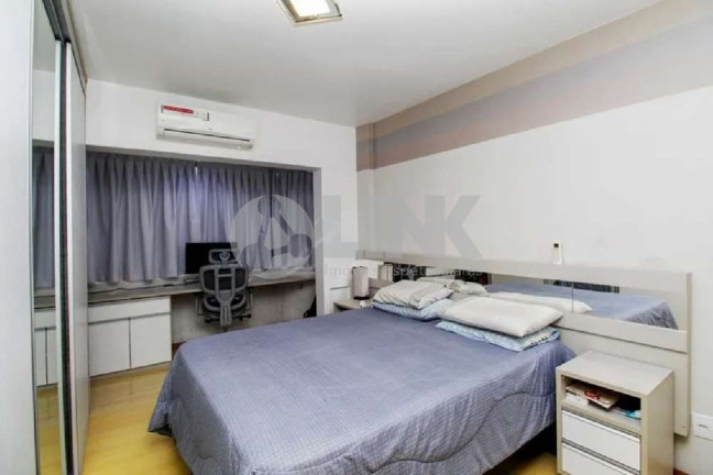 Imagem Apartamento com 2 Quartos à Venda, 74 m² em Santana - Porto Alegre Imagem Apartamento com 2 Quartos à Venda, 74 m² em Santana - Porto Alegre