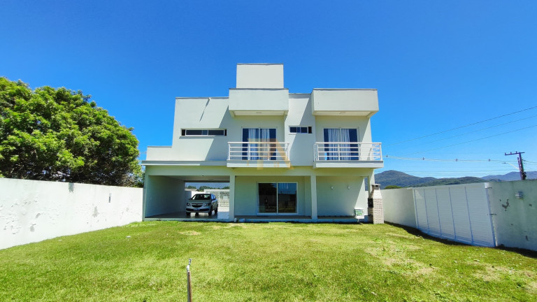Imagem Imóvel com 4 Quartos à Venda, em Limpa - Garopaba Imagem Imóvel com 4 Quartos à Venda, em Limpa - Garopaba
