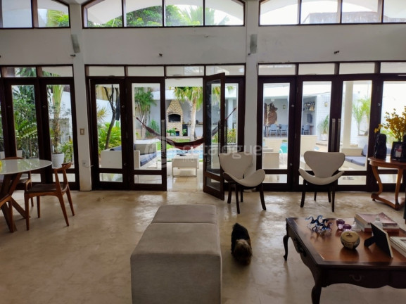 Imagem Casa com 5 Quartos à Venda, 900 m² em Candelária - Natal