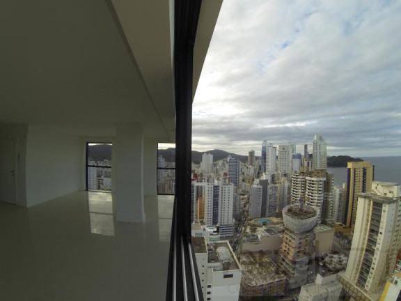 Imagem Apartamento com 3 Quartos à Venda, 139 m² em Centro - Balneário Camboriú Imagem Apartamento com 3 Quartos à Venda, 139 m² em Centro - Balneário Camboriú